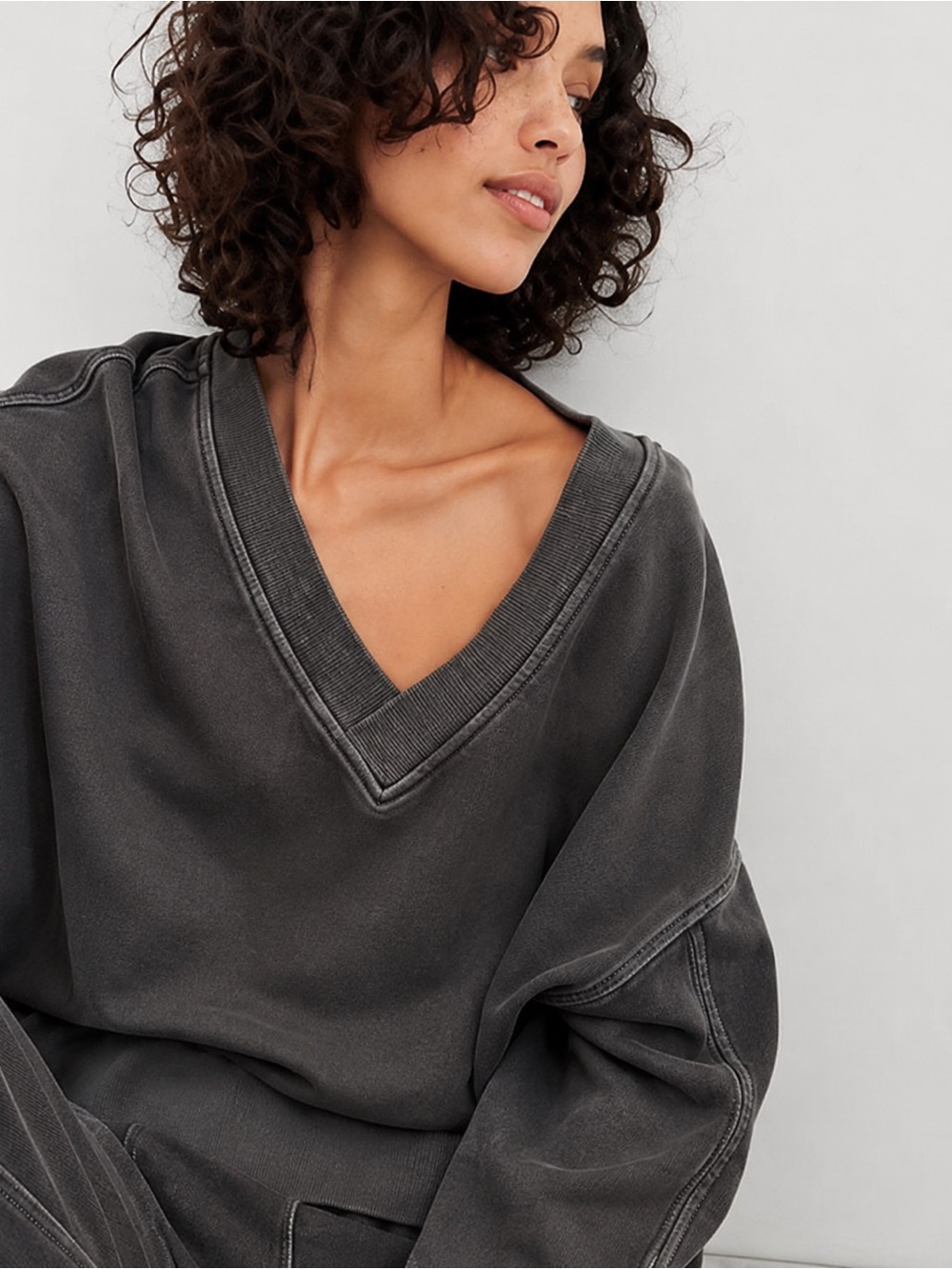 oversized slouchy off the shoulder boho loungewear aerie heather grey sweatshirt